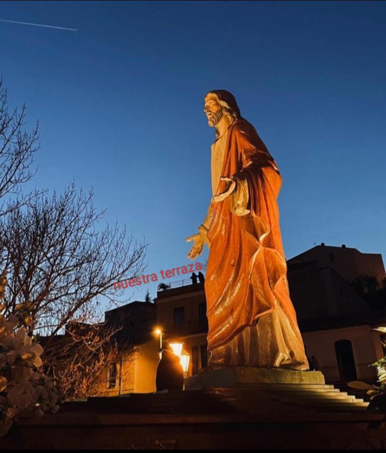 A Los Ojos Del Rio Duero ثامورا المظهر الخارجي الصورة